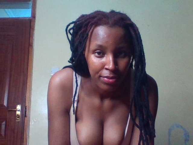 CherrieMay live cam preview