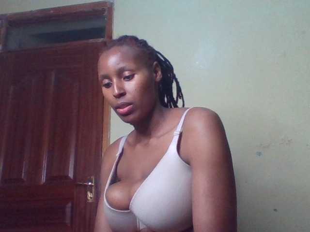 CherrieMay live cam on BongaCams