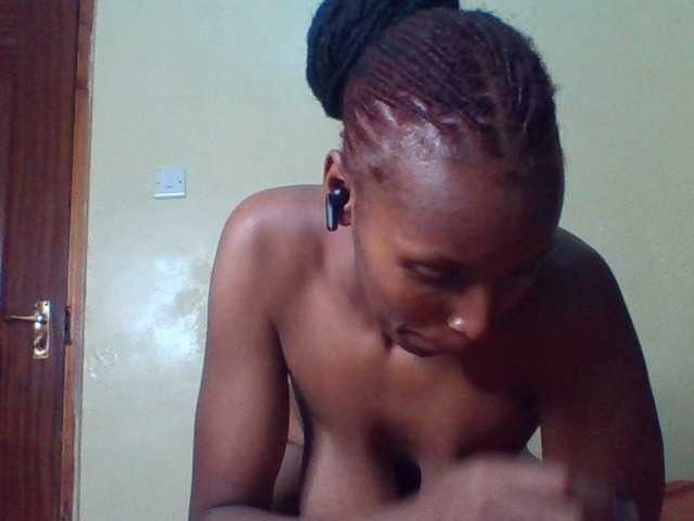 CherrieMay live cam on BongaCams