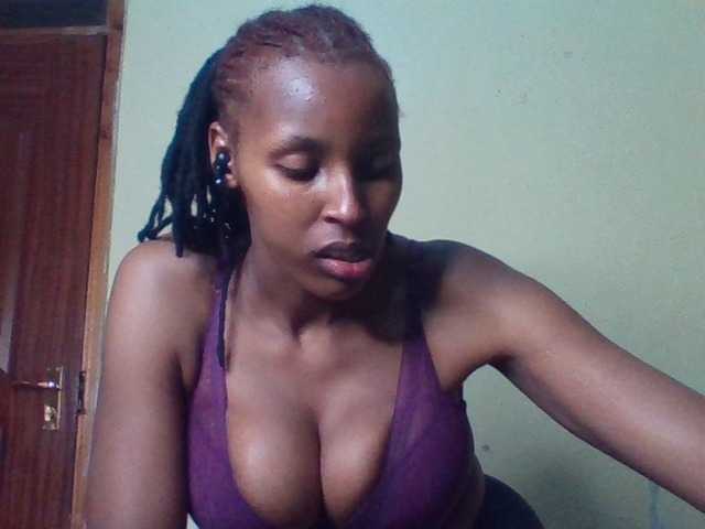 CherrieMay live cam on BongaCams