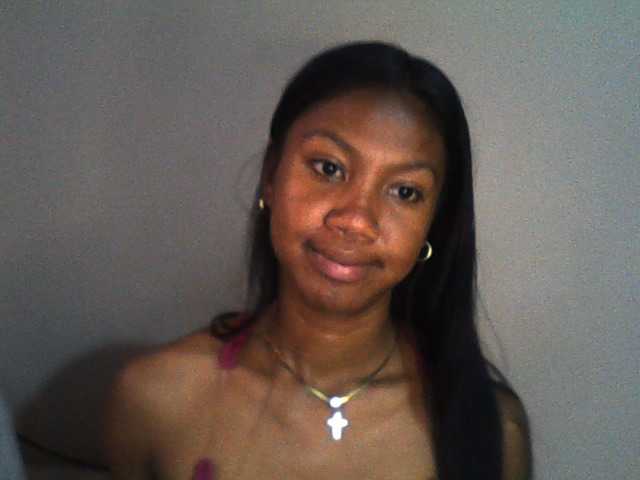 MilaRose1 live cam on BongaCams