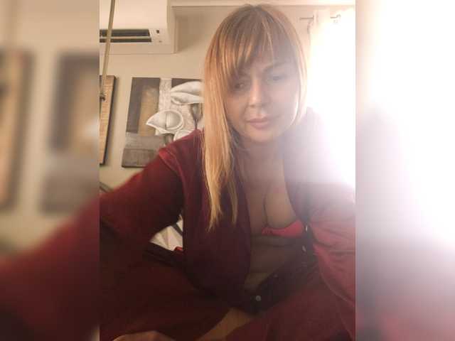 Tilda-1 live cam on BongaCams