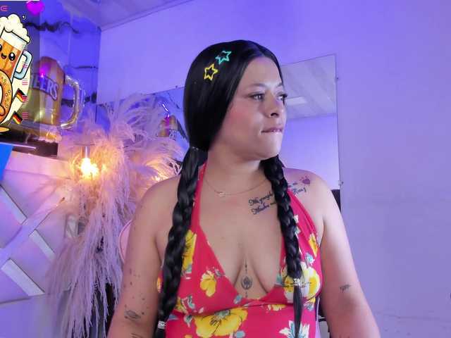 Mia-Miller live cam preview