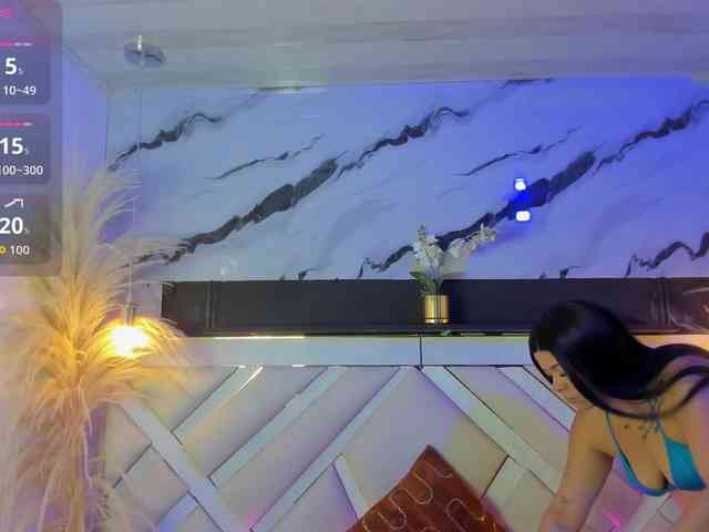 Mia-Miller webcam