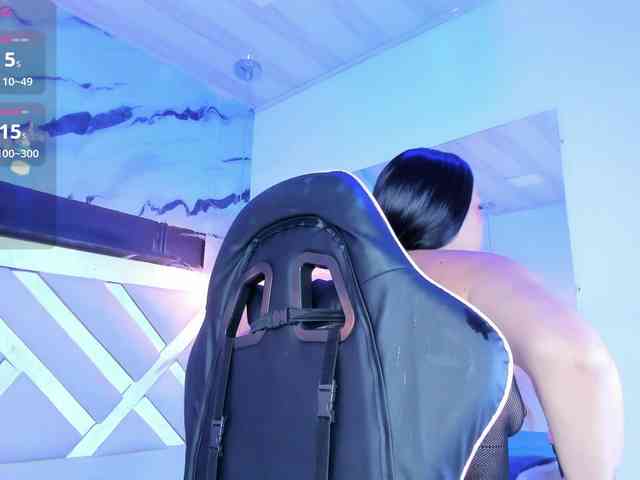 Mia-Miller webcam