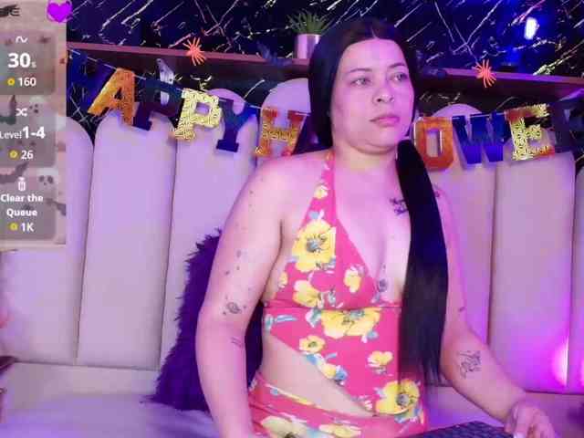 Mia-Miller webcam