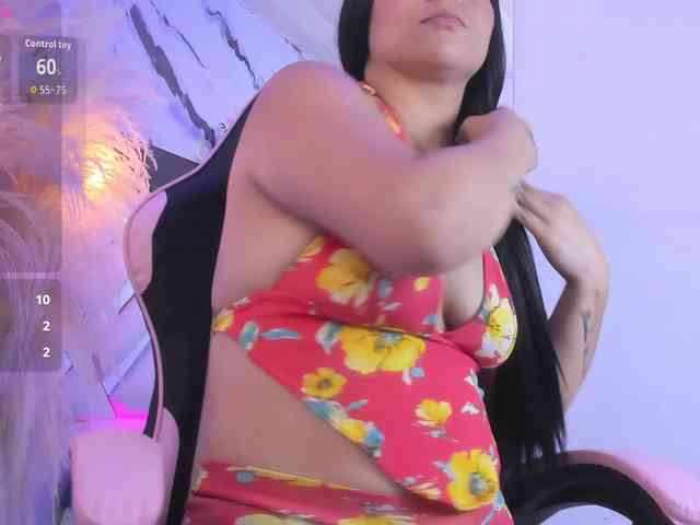 Mia-Miller's webcam live show