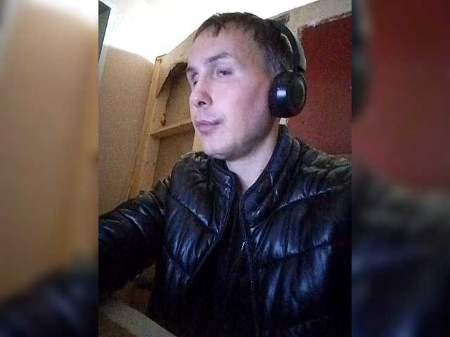 Sanboys313a, 27 y/o - Live Cam on BongaCams