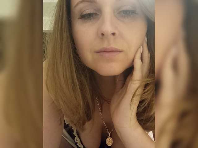 AlinaCh1 live cam on BongaCams