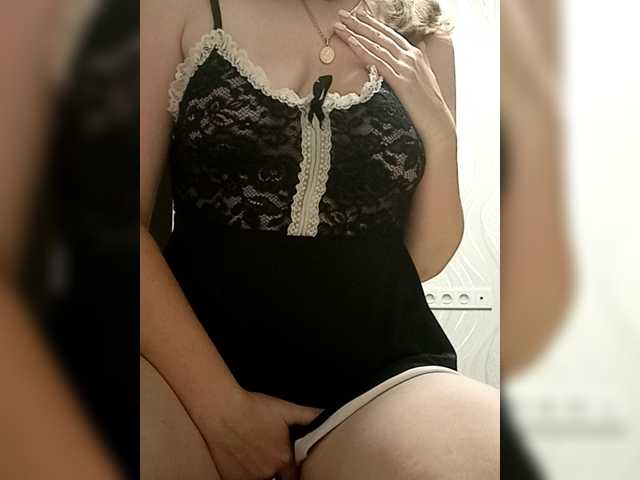 Sweetlady1 live cam preview
