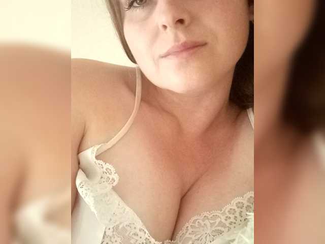 AlinaCh1 live cam on BongaCams