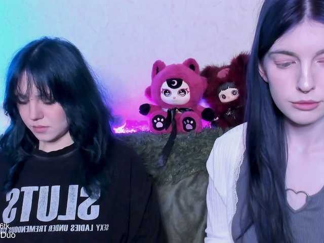 SleepingDuo live cam on BongaCams