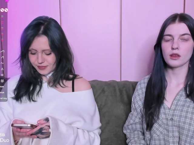 SleepingDuo live cam on BongaCams