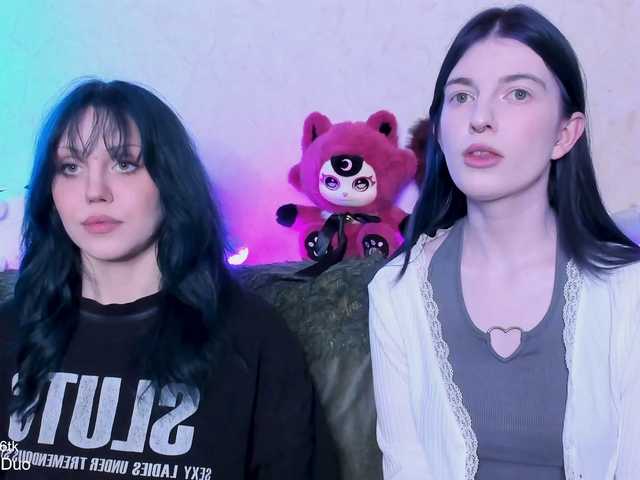 SleepingDuo live cam on BongaCams