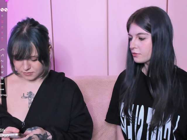 SleepingDuo live cam on BongaCams