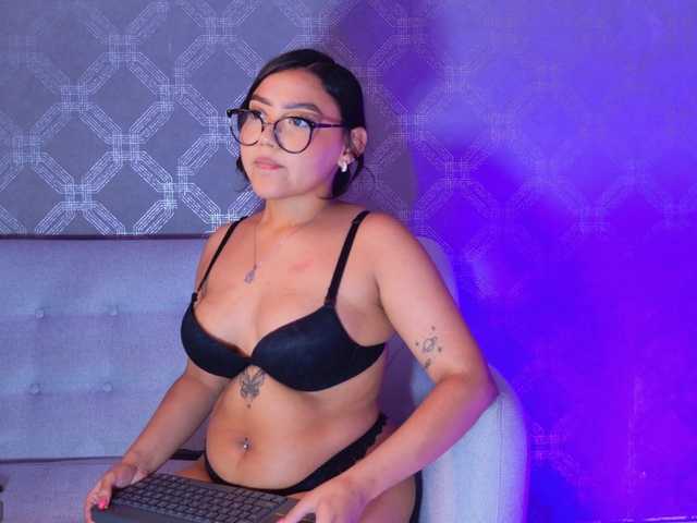 veronicaaCollins