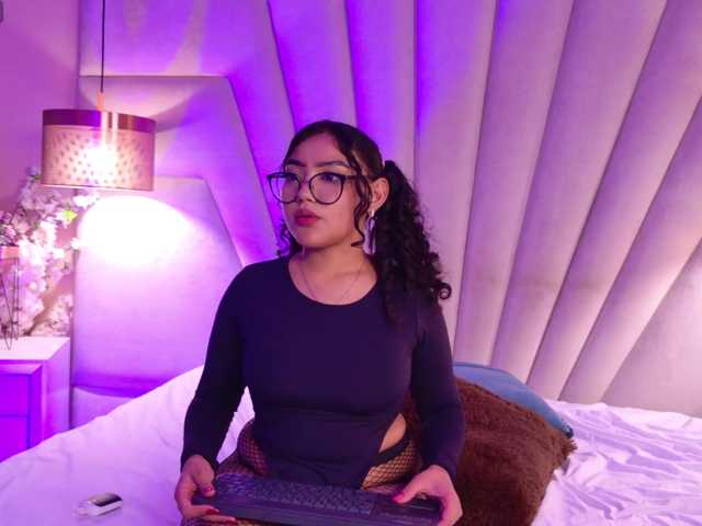 veronicaaCollins live cam on BongaCams