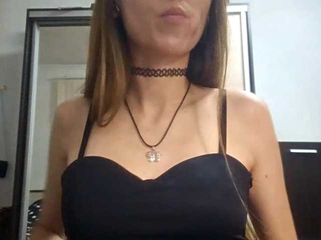 AllysonCloe live cam on BongaCams