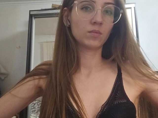AllysonCloe live cam on BongaCams