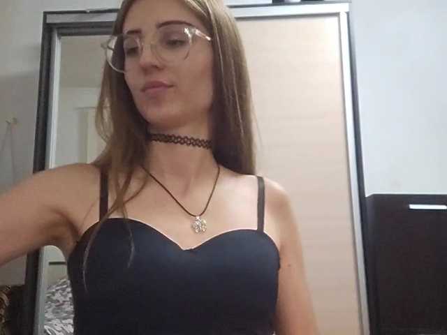 AllysonCloe live cam on BongaCams