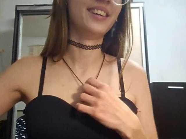 AllysonCloe live cam on BongaCams