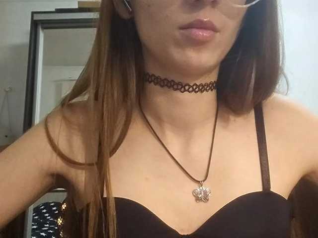 AllysonCloe live cam on BongaCams