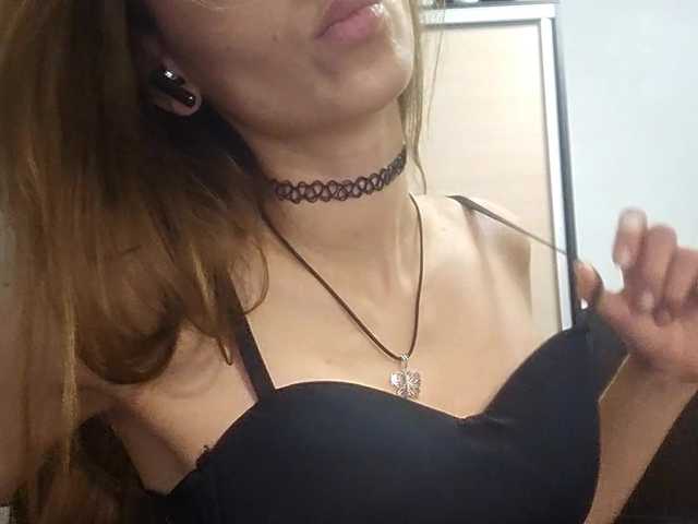 AllysonCloe live cam preview