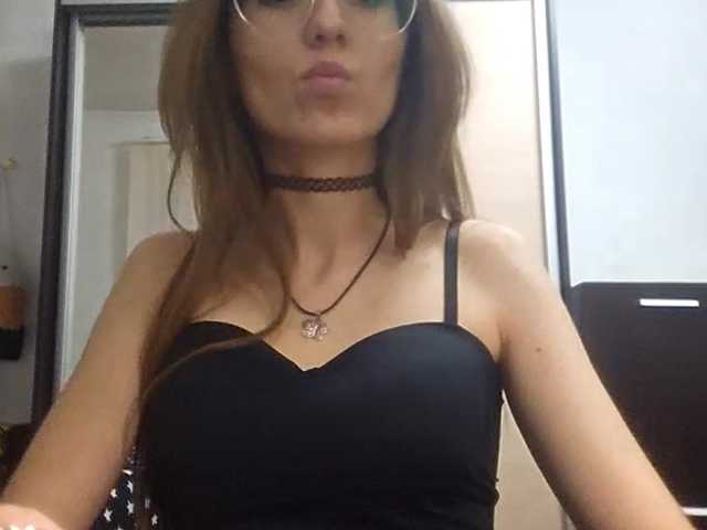 AllysonCloe live cam on BongaCams