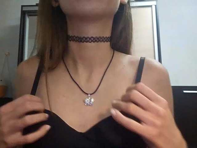 AllysonCloe live cam preview