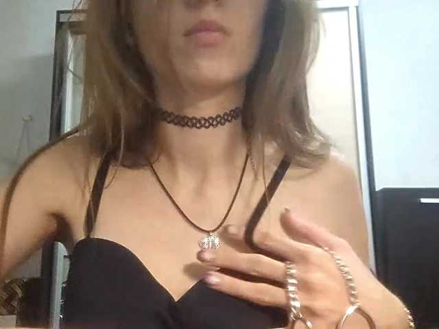AllysonCloe live cam on BongaCams