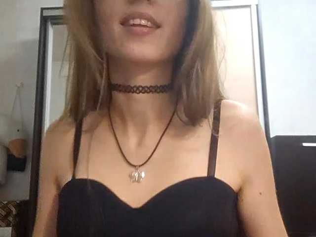 AllysonCloe live cam on BongaCams