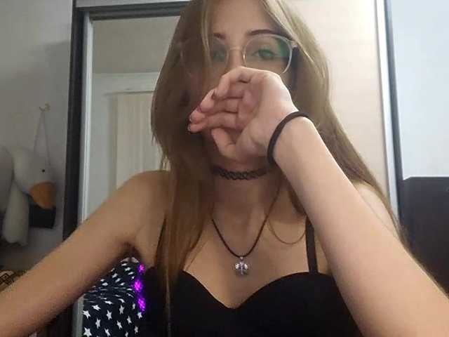 AllysonCloe live cam on BongaCams