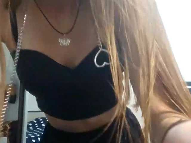 AllysonCloe live cam on BongaCams