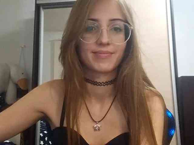 AllysonCloe webcam