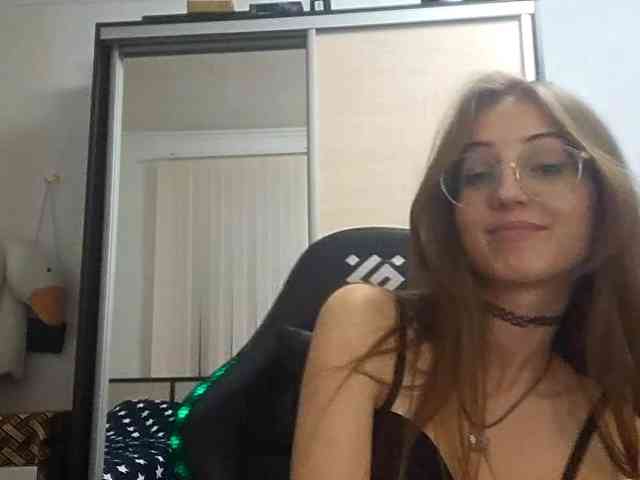 AllysonCloe webcam