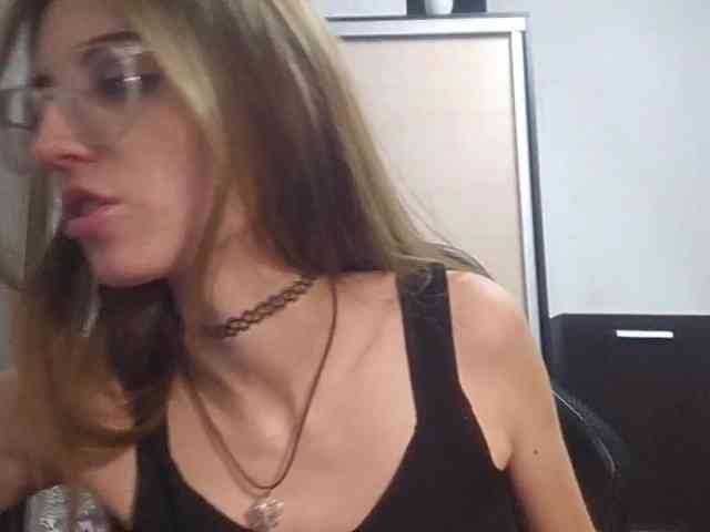 AllysonCloe webcam