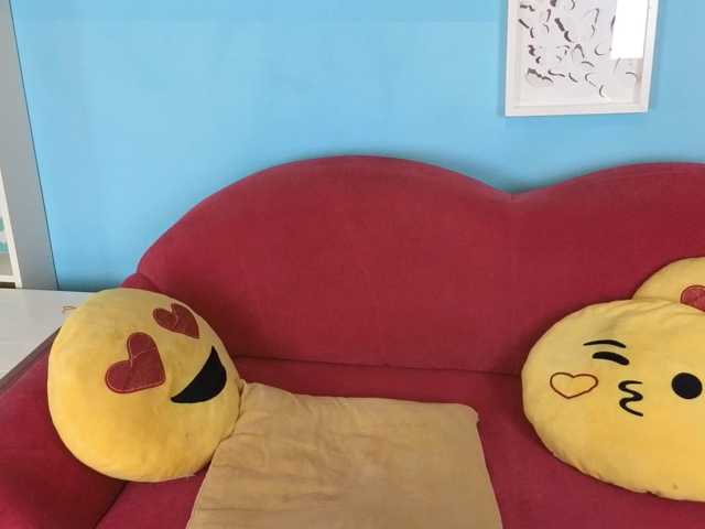 Deli-Katy live cam on BongaCams