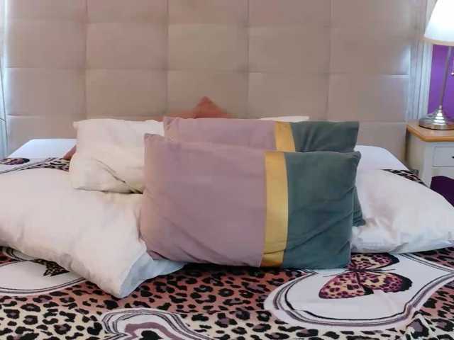 Deli-Katy live cam on BongaCams