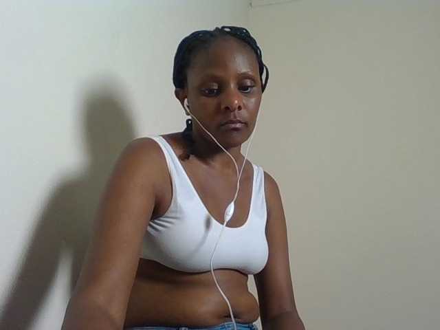 Angya live cam on BongaCams