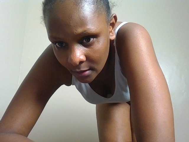 Angya live cam on BongaCams