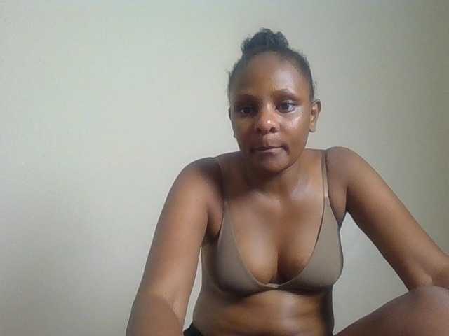 Angya live cam on BongaCams