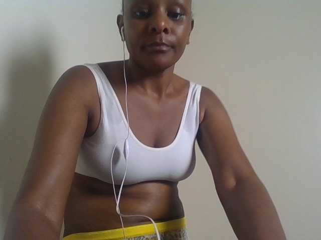 Angya live cam on BongaCams