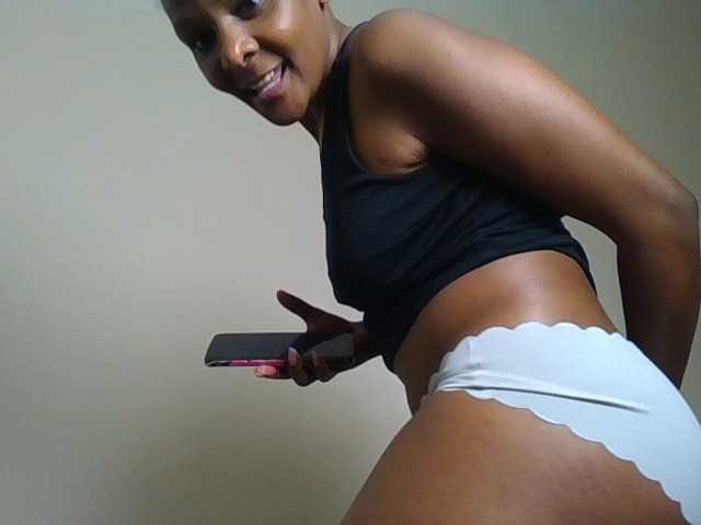 Angya live cam on BongaCams