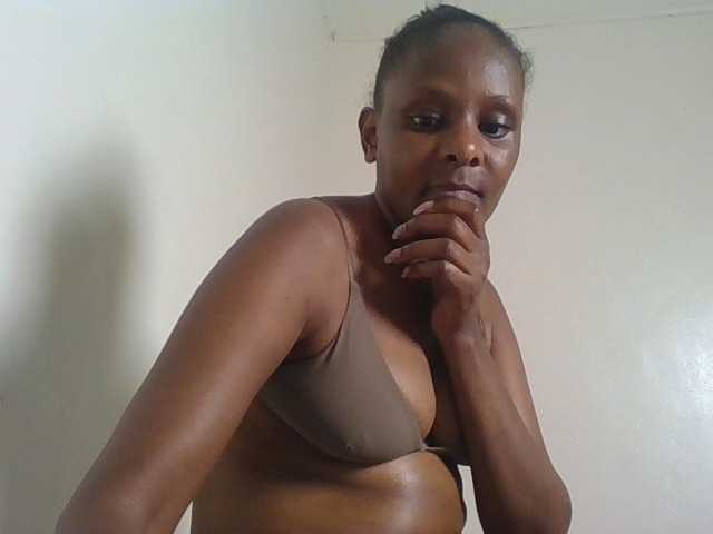 Angya live cam on BongaCams