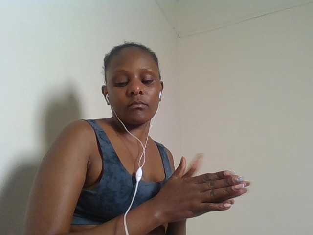 Angya live cam preview