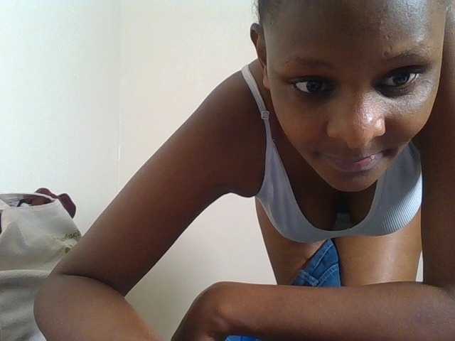 Angya live cam on BongaCams