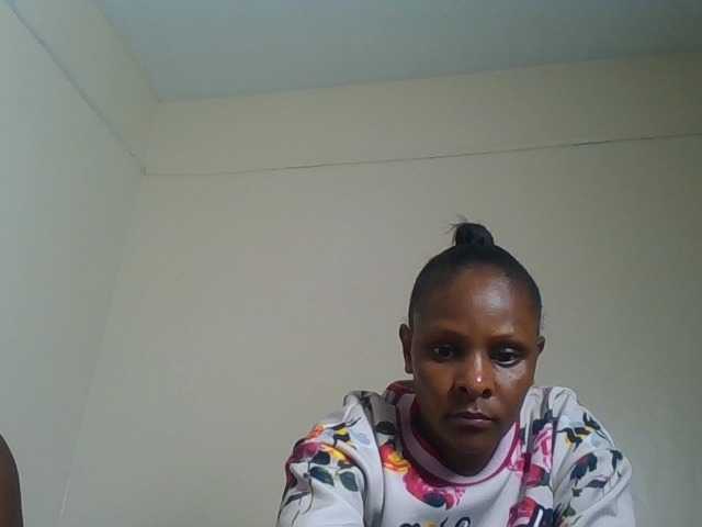 Angya live cam preview