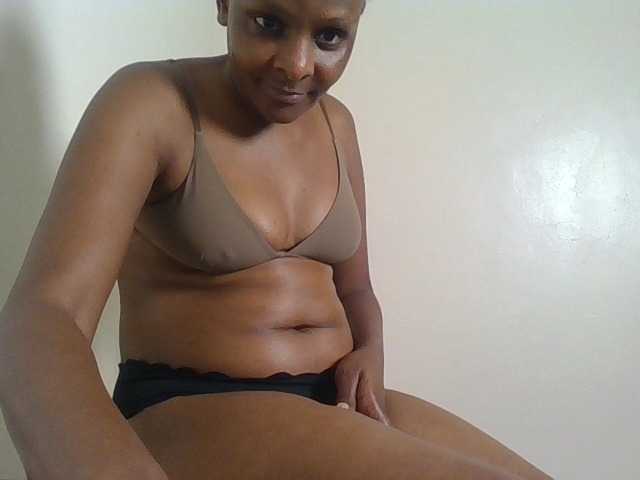 Angya on Bongacams