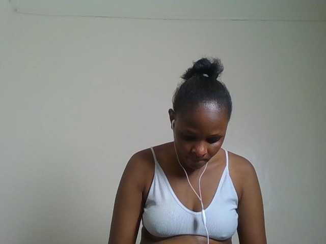 Angya live cam on BongaCams