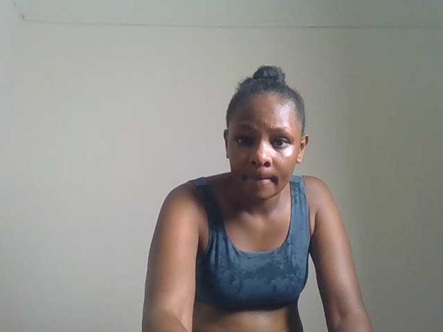 Angya live cam on BongaCams
